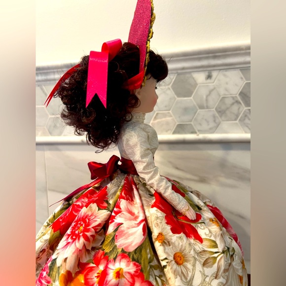 Tea Pot Cover  Doll - Picture 12 of 16